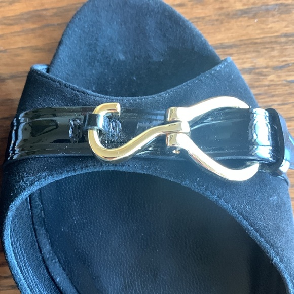 Cole Haan Nike air  black suede/leather mule sandals w gold hardware EUC - Picture 5 of 6